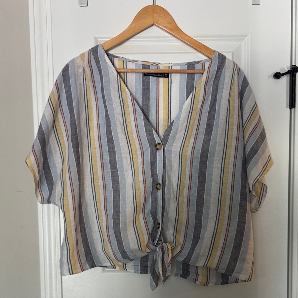 Abercrombie & Fitch Gray Striped Button-Down Shirt